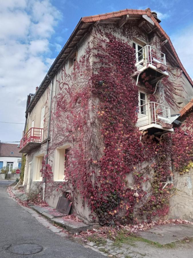 chambres d hôtes Le labyrinthe du peintre Bransat Exterior foto