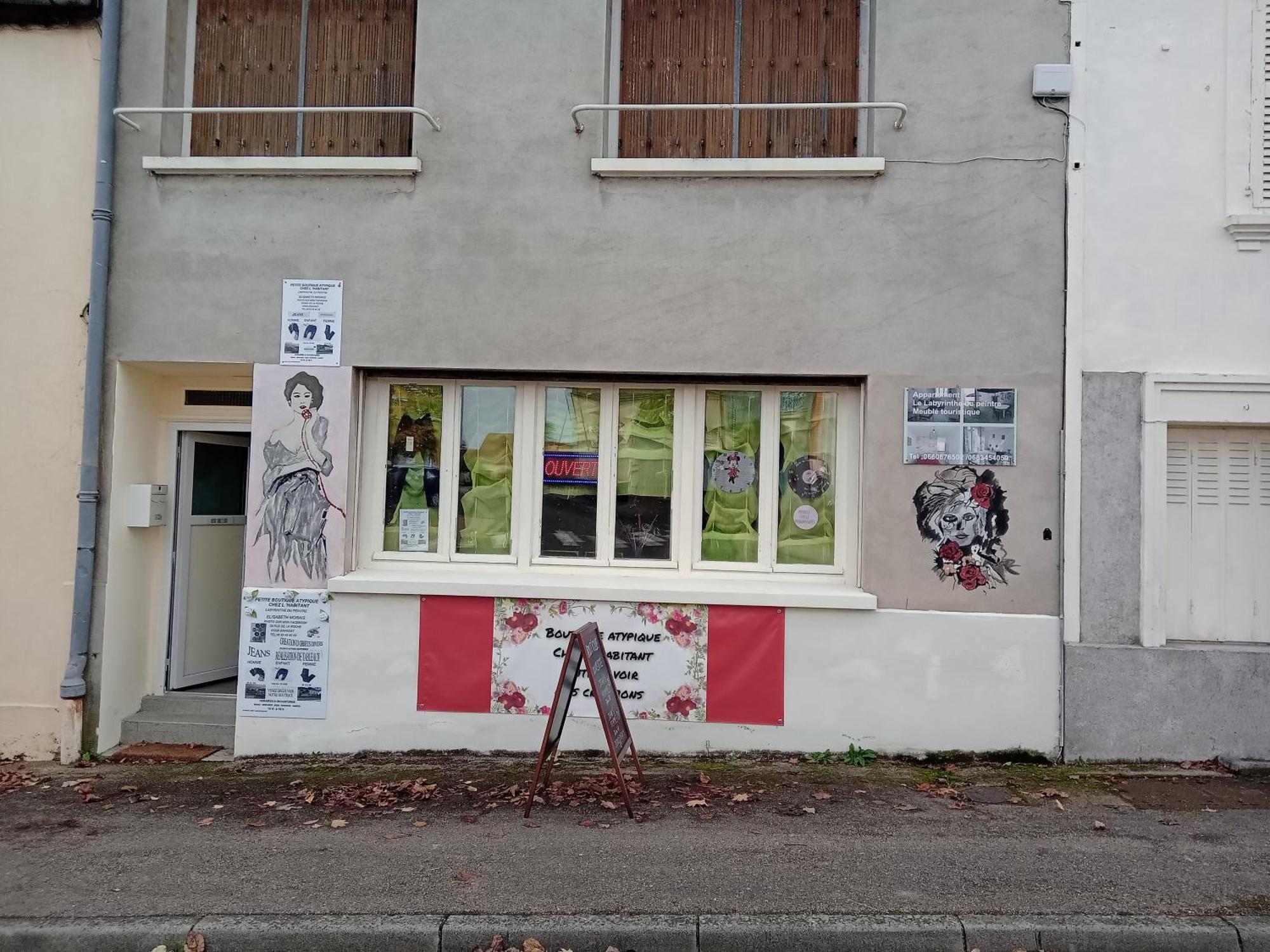 chambres d hôtes Le labyrinthe du peintre Bransat Exterior foto